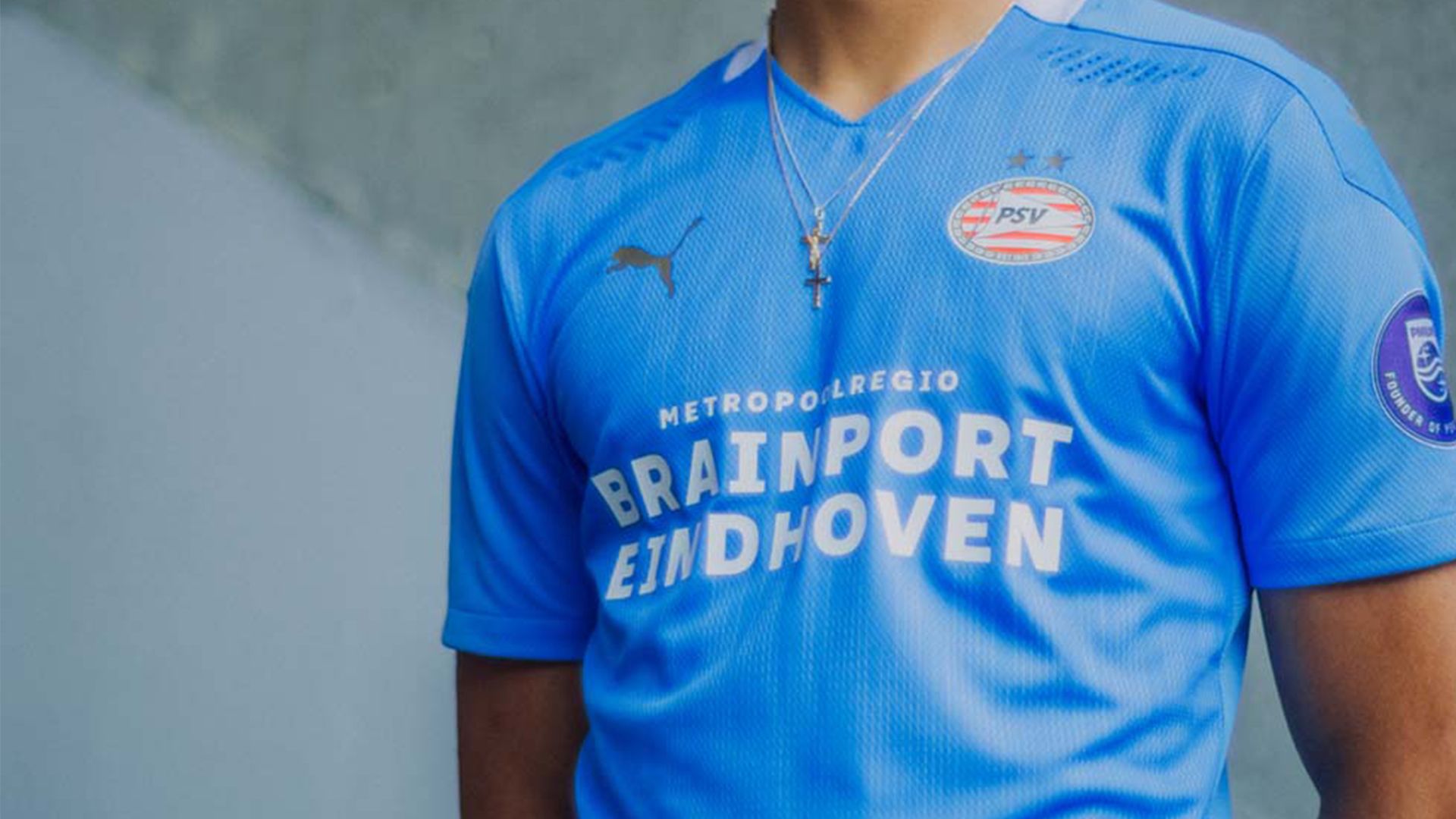 官方的PSV衬衫与Brainport Eindhoven担任合作伙伴